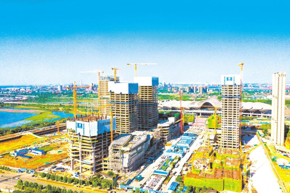 武漢楊春湖高鐵商務區(qū)加緊建設
